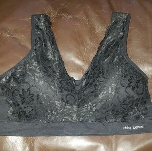 NWOT Daisy Fuentes 2X Lounge Bra Black
